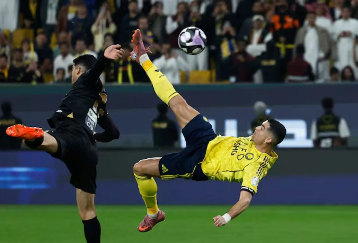 Ronaldo scores 954th career goal with overhead kick against Al-Khaleej