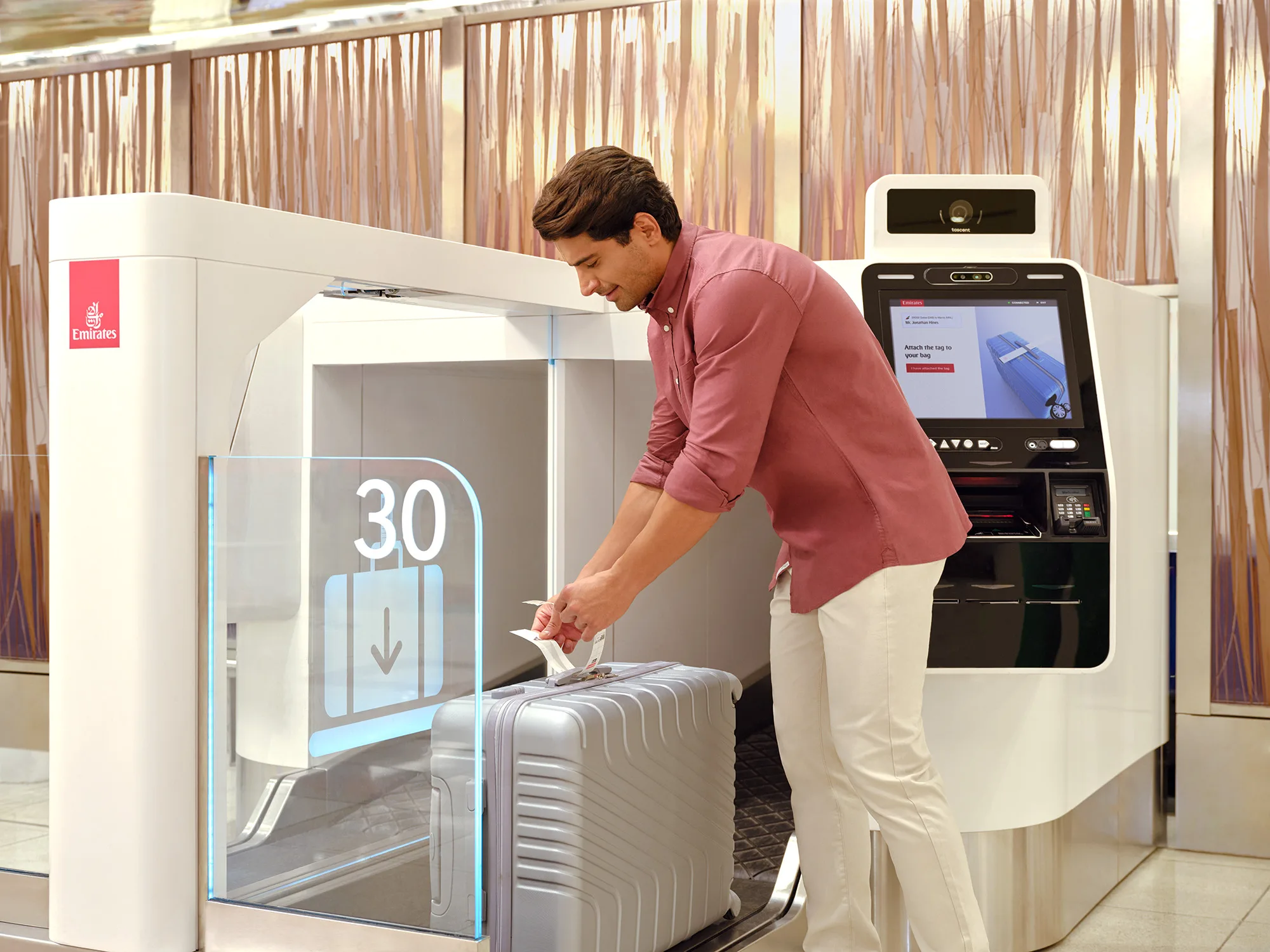 Emirates warns passengers to arrive 4 hours early for January peak travel period