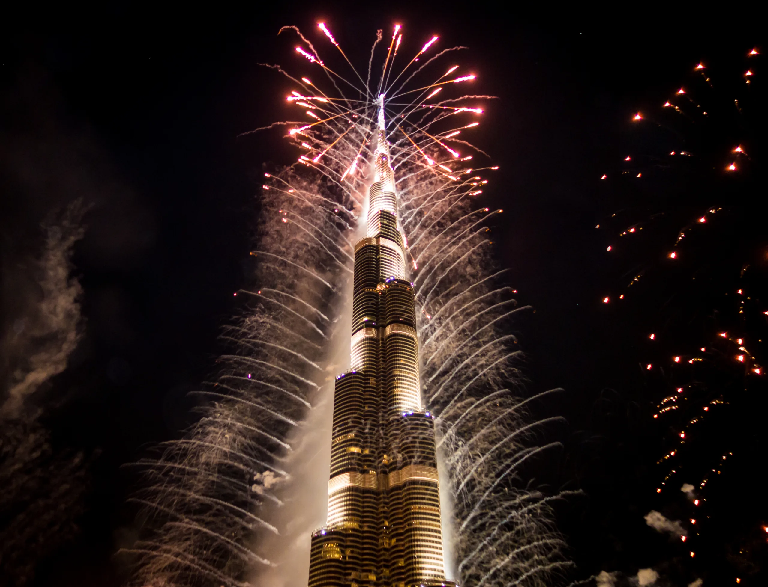 Dubai,,Uae,-,Jan,1,,2014.,New,Year,Celebratory,Fireworks