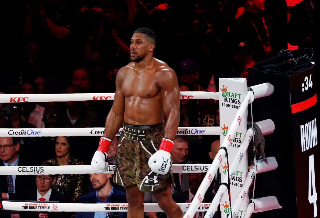 Anthony Joshua injured in car crash in Nigeria
