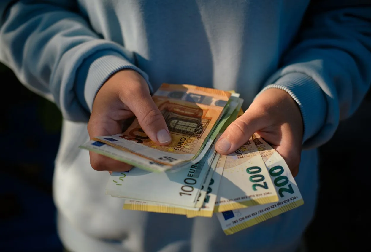 Bulgaria adopts Euro from January 1