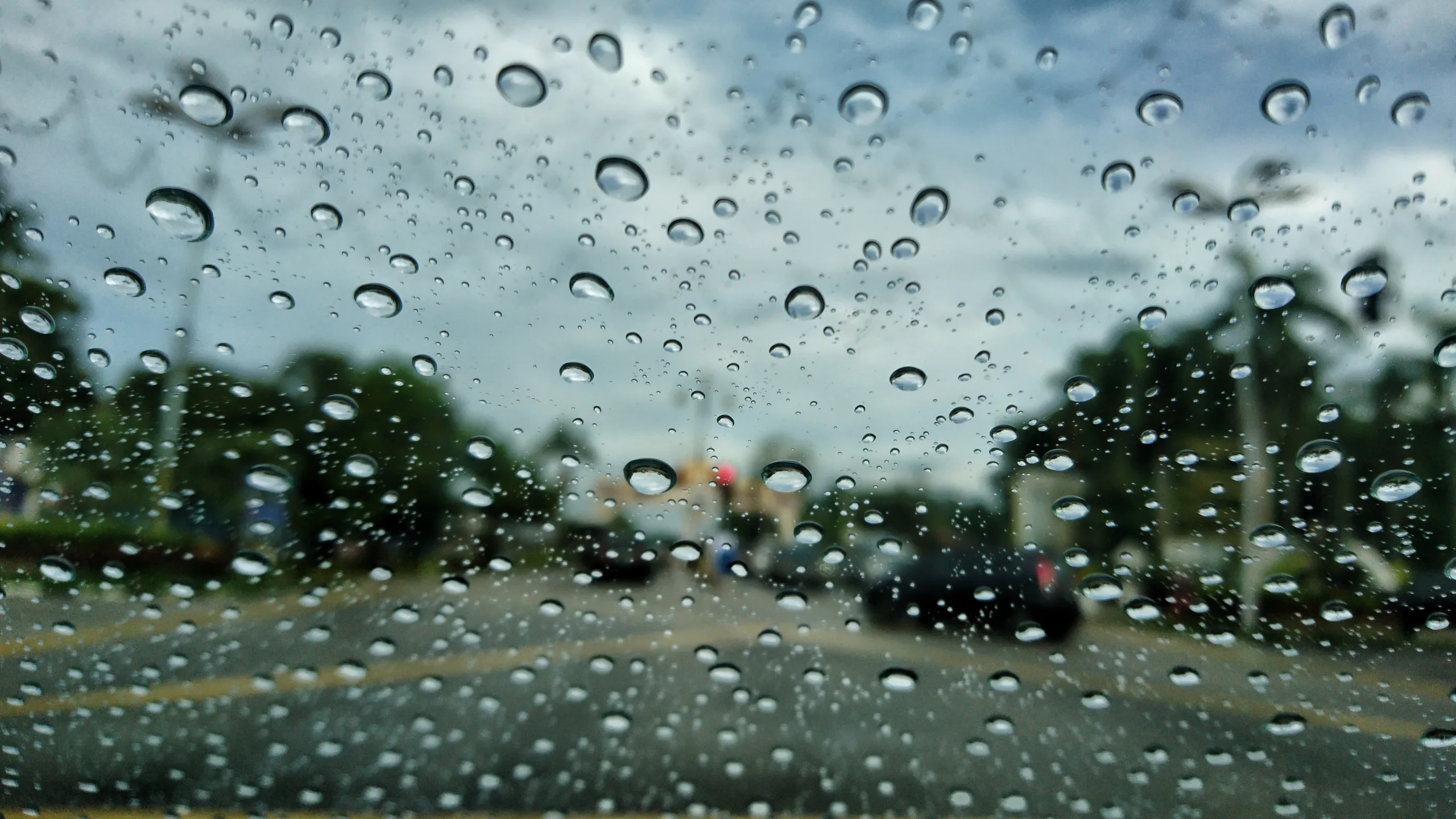 UAE weather: Heavy rains strike Umm Al Quwain, Ras Al Khaimah Sharjah; Dubai Police issue warning