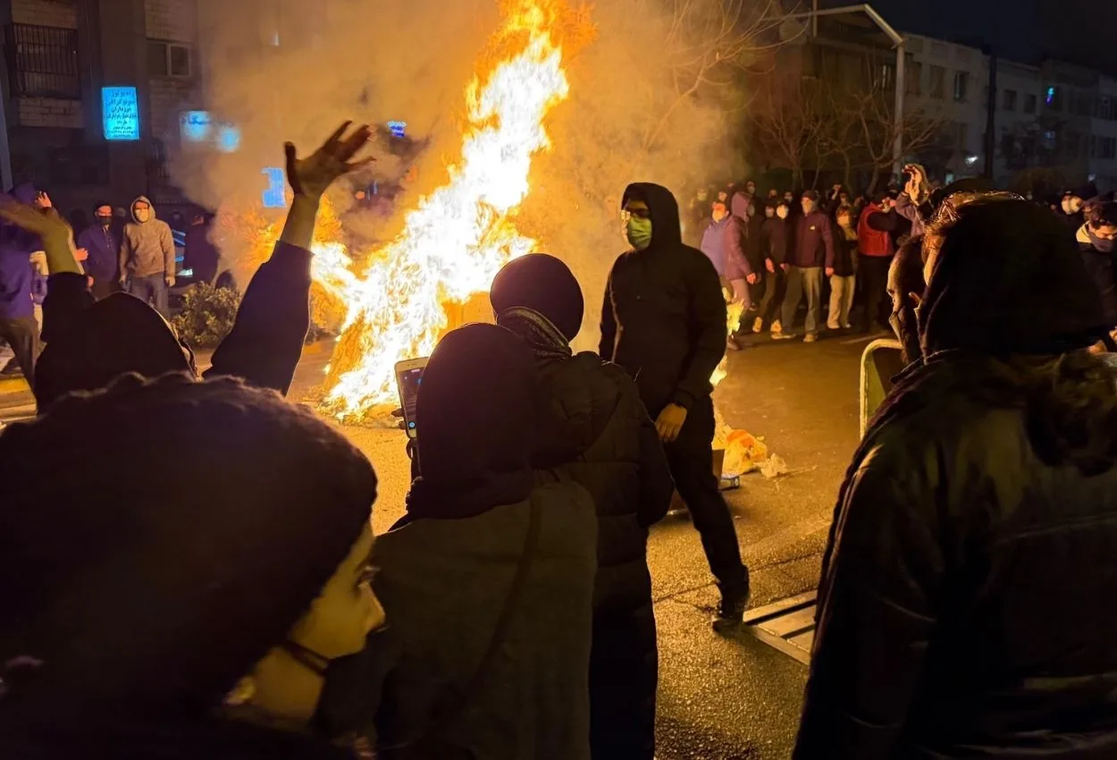 Iran issues strike threats to regional neighbours if Trump attacks: Report