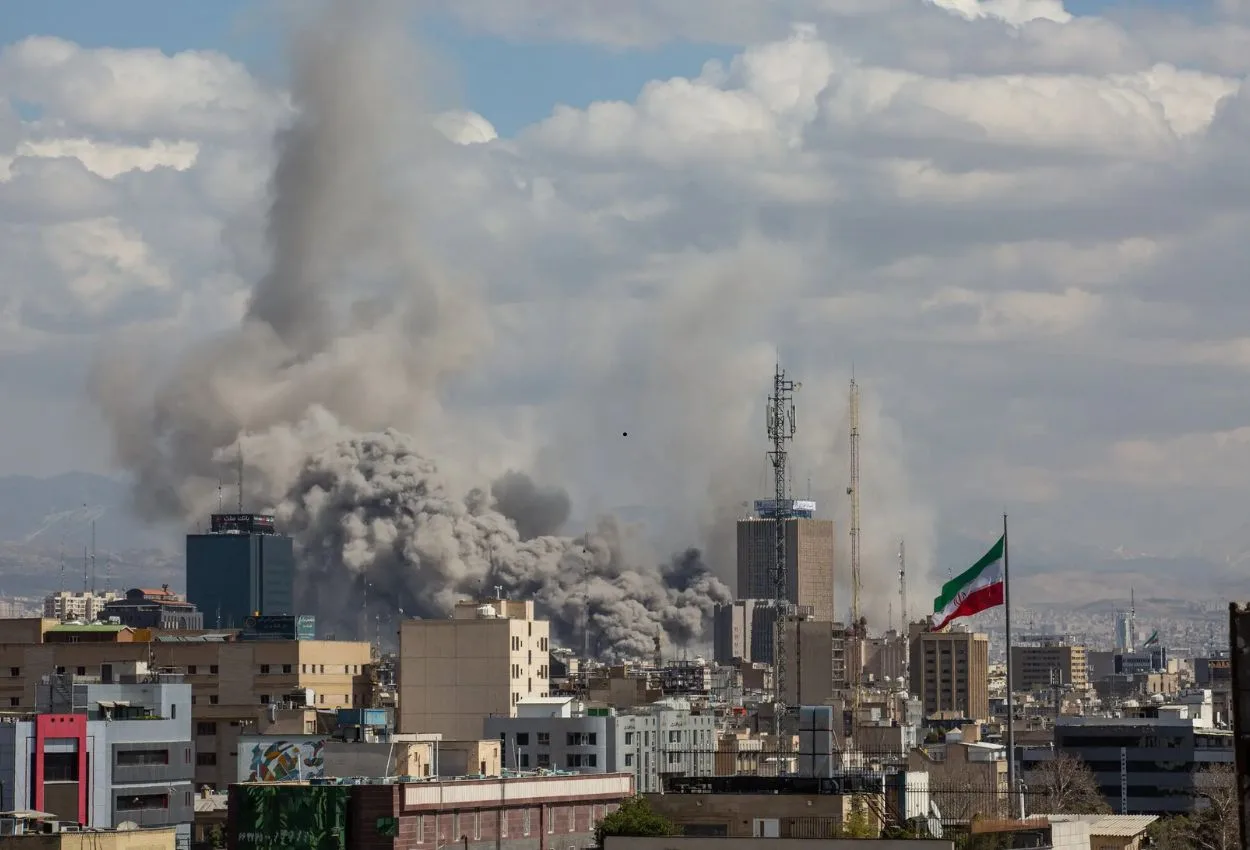 Israel-US strike Iran