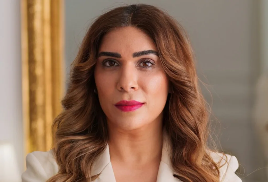 Elige Farah, Founder & CEO, MOI Beauty