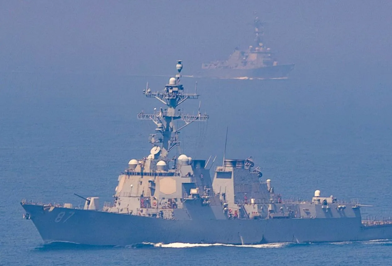 CENTCOM confirms U.S. destroyers transited Strait of Hormuz under Iranian missile, drone and small boat attack; no U.S. assets struck
