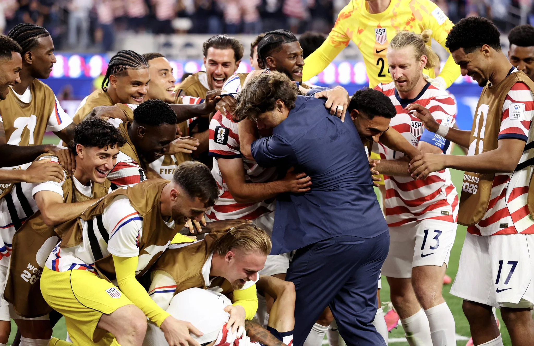 USA beat Paraguay 4-1 in World Cup opener