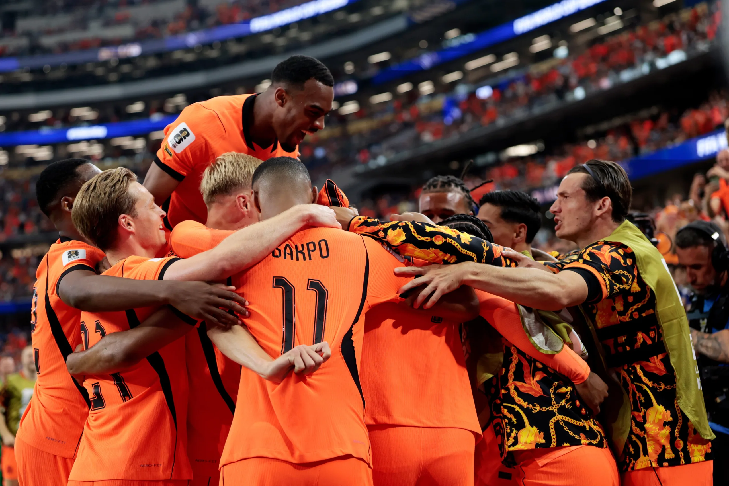 Netherlands held 2-2 by Japan in World Cup opener