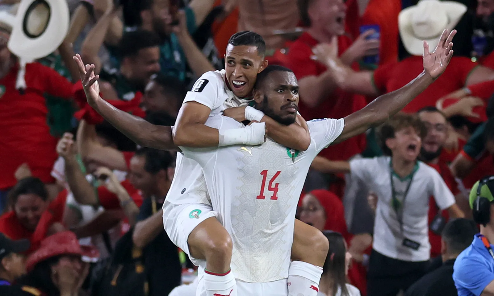 Morocco beat Netherlands on penalties to reach last 16