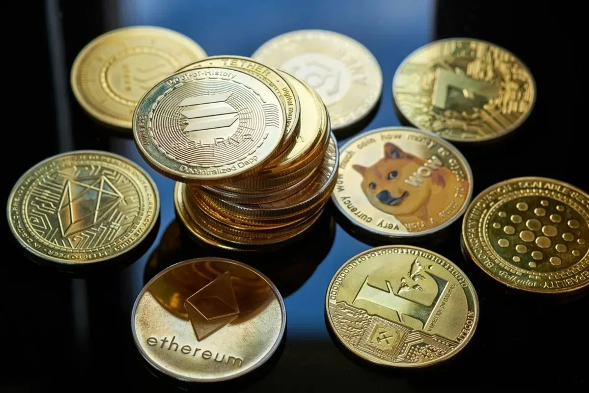Trump earned $1.2bn from crypto ventures in 2025