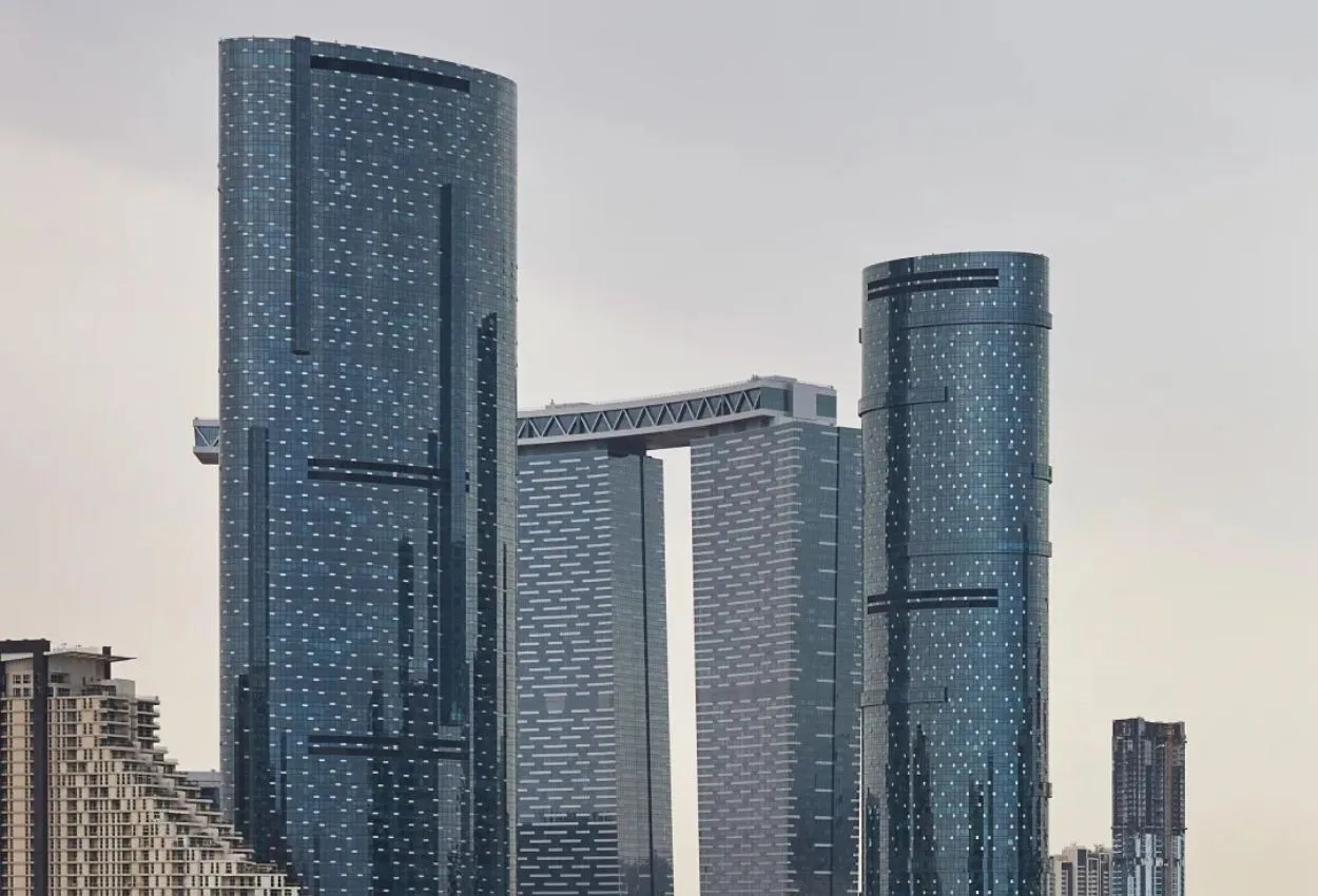 Abu Dhabi real estate hits $31.8bn in H1 2026