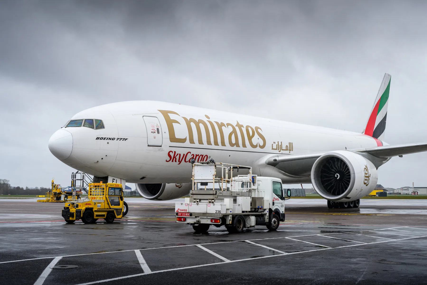 Dubai Customs, Emirates SkyCargo build regional supply bridge