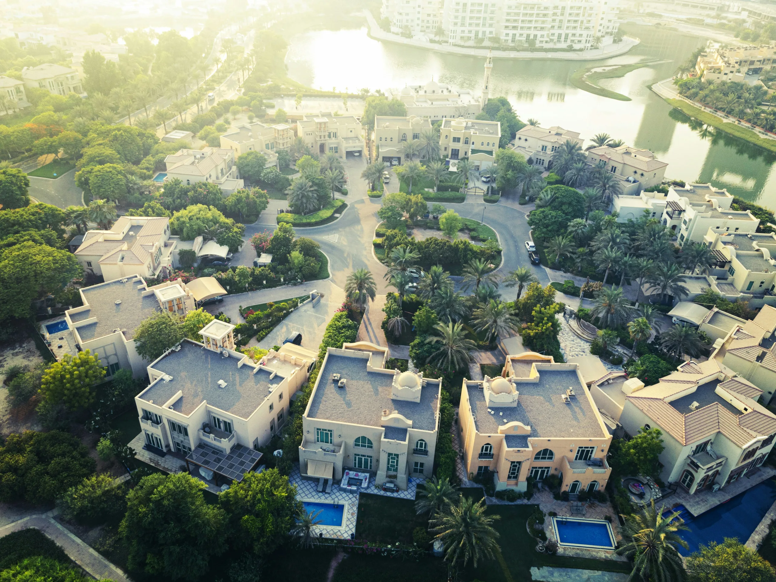 How to sell a luxury villa in Dubai right now