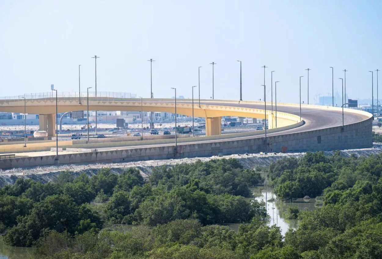 Abu Dhabi builds seven bridges linking Ramhan and Jubail Islands