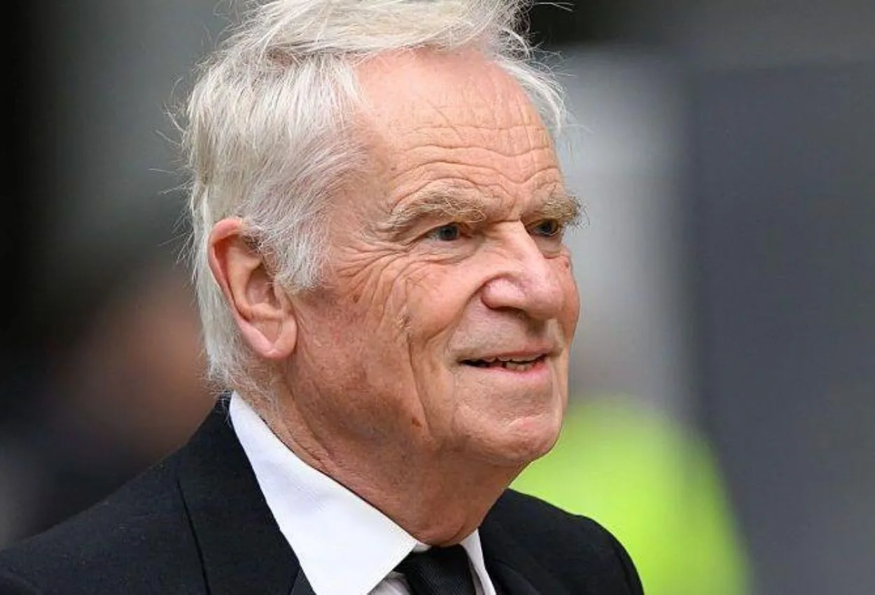 Jeffrey Archer, novelist and former MP, dies aged 86