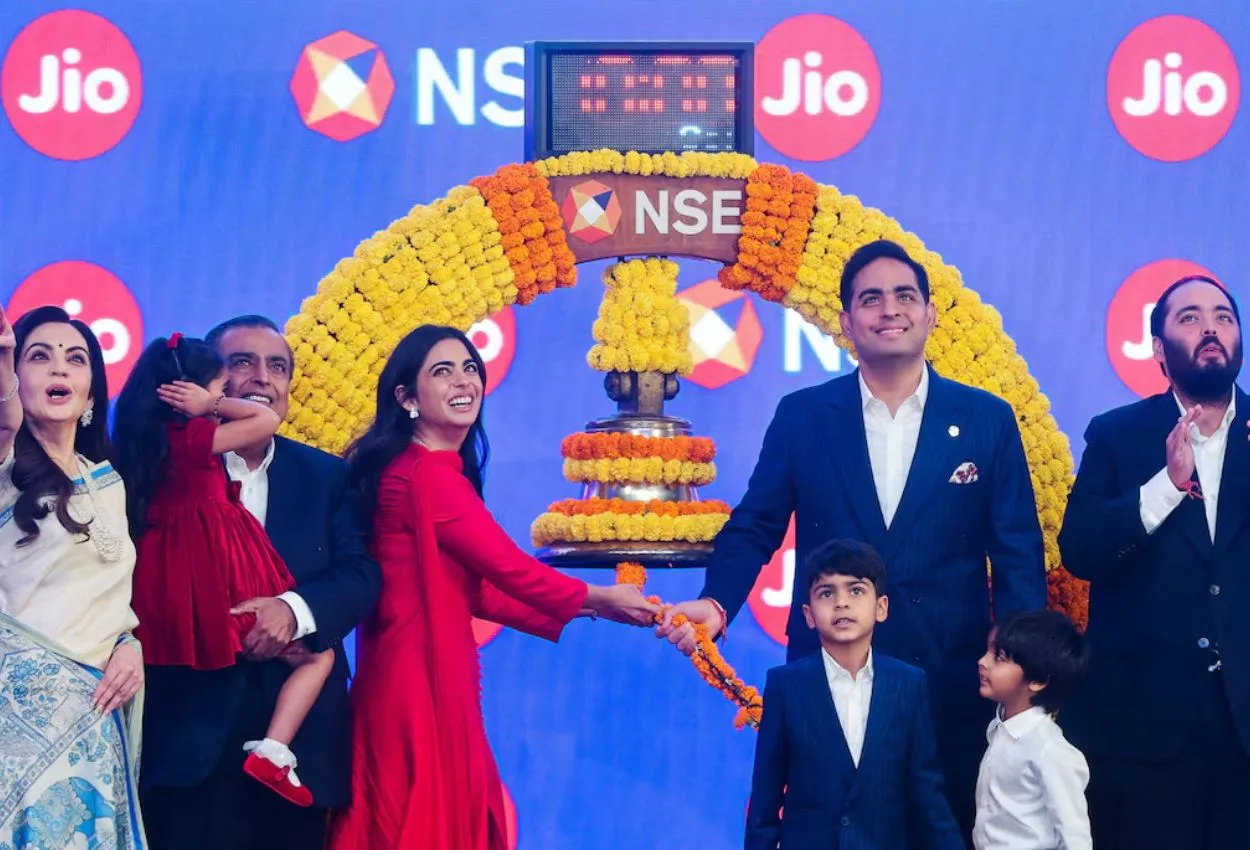 Jio Platforms jumps 27% on Mumbai debut after record IPO: Report