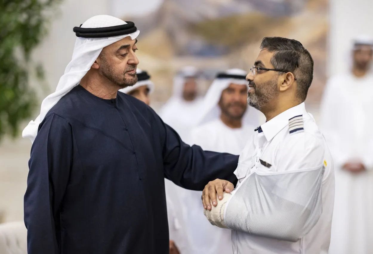 UAE President honours flydubai crew with First Class Order of Zayed II